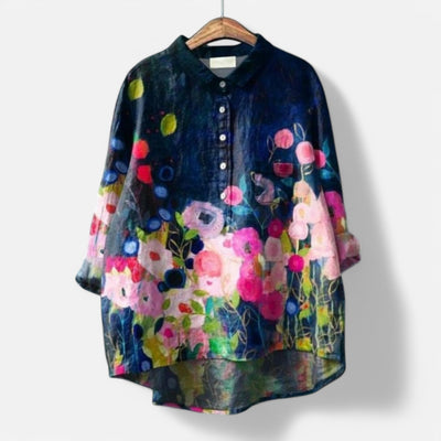 Nina – Elegant Bluse med Blomsterdetaljer