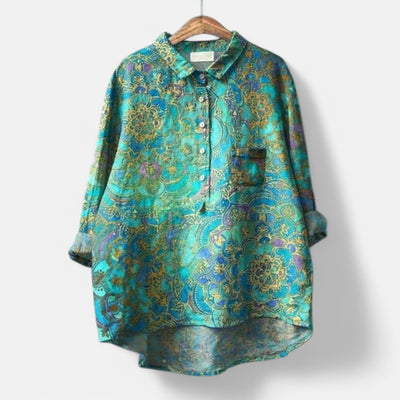 Nina – Elegant Bluse med Blomsterdetaljer