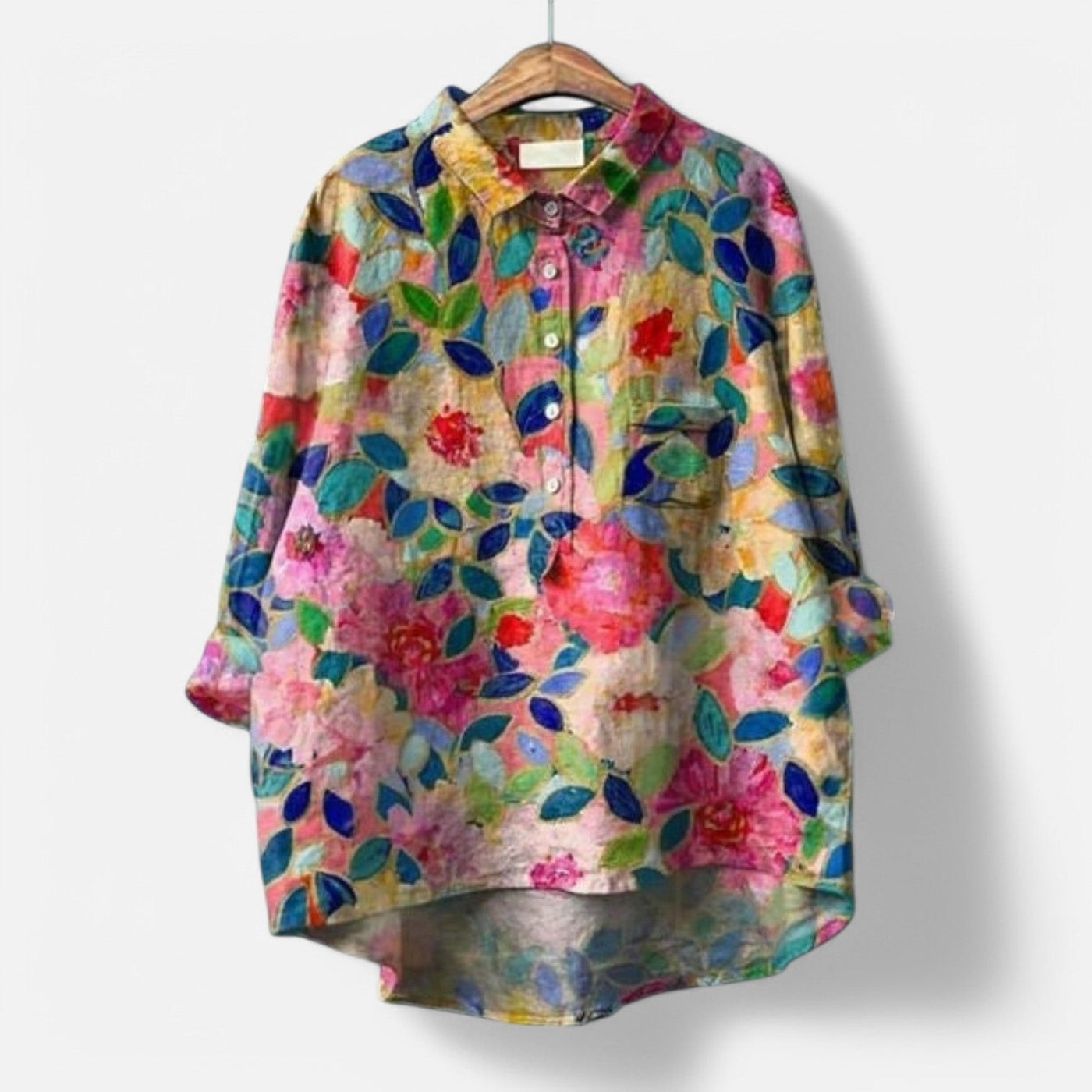 Nina – Elegant Bluse med Blomsterdetaljer
