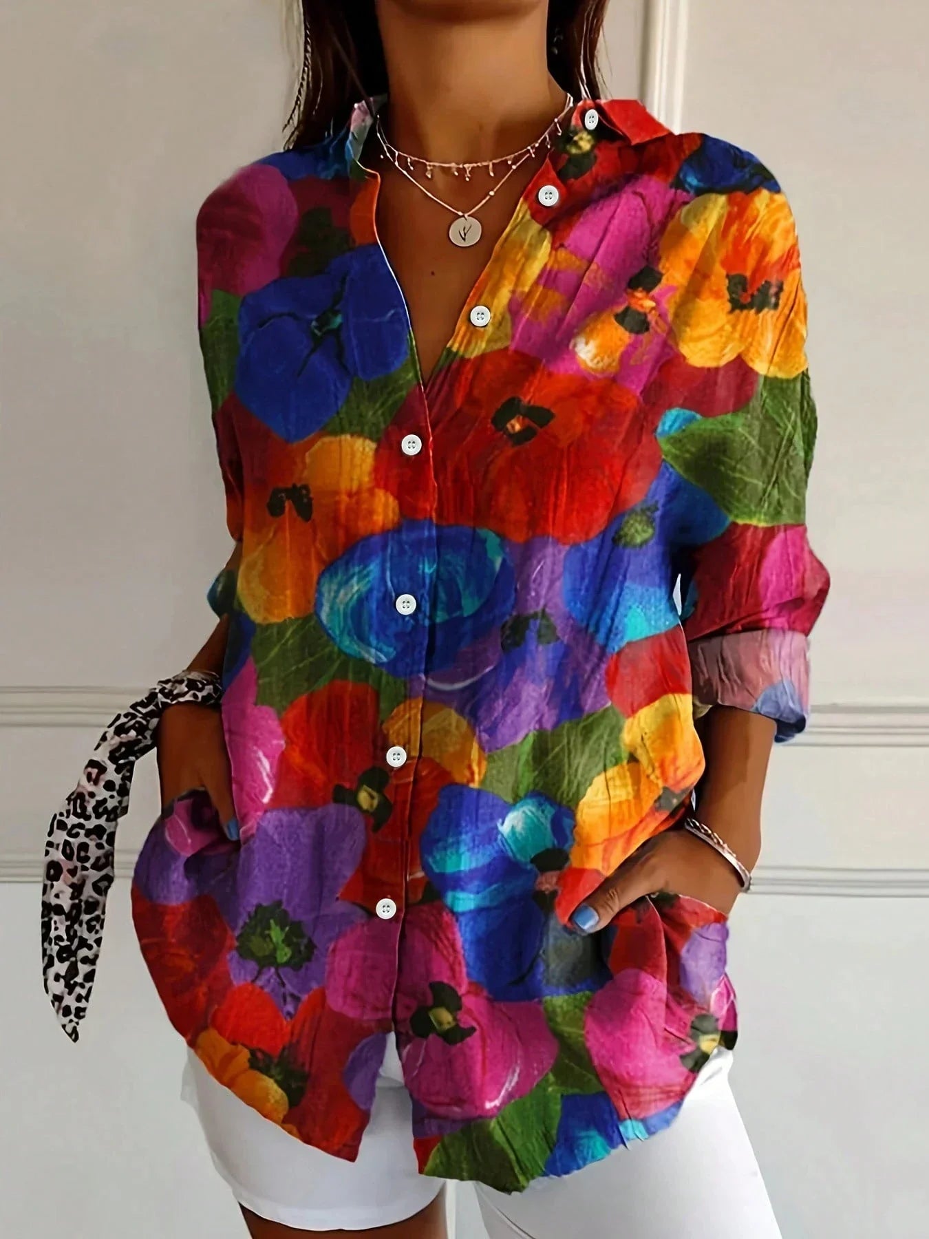 Michelle - Farverig Bluse med Kunstnerisk Print